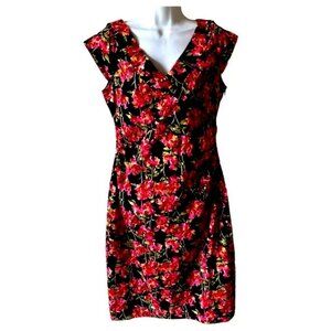 Maggy London - Floral V-neck Sheath Dress